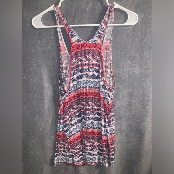 Pink Rose tank top size medium pink and blue patterned - Picture 3 of 3